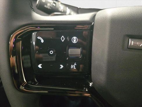 New 2026 Land Rover Range Rover Evoque S image 17