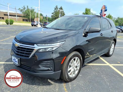 Used 2024 Chevrolet Equinox LS w/ Driver Confidence II Package FWD image 3