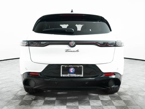 New 2025 Alfa Romeo Tonale AWD/4WD image 6