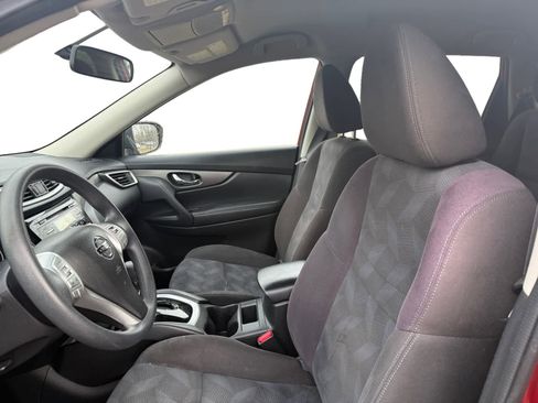 Used 2015 Nissan Rogue SV image 9