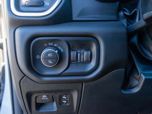 Used 2023 RAM 1500 Laramie AWD/4WD image 15