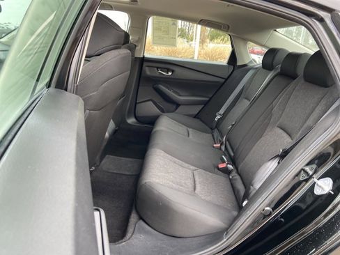 Used 2024 Honda Accord EX image 16