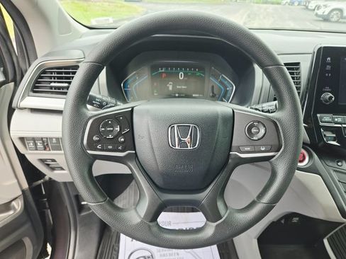 Used 2019 Honda Odyssey EX image 12
