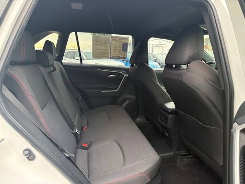 Used 2025 Toyota RAV4 SE AWD/4WD image 15