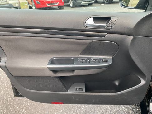 Used 2012 Volkswagen Jetta S image 11