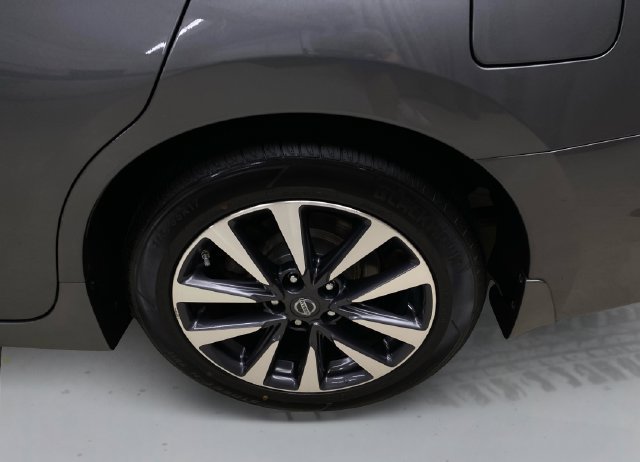Used 2017 Nissan Altima 2.5 SV FWD image 18