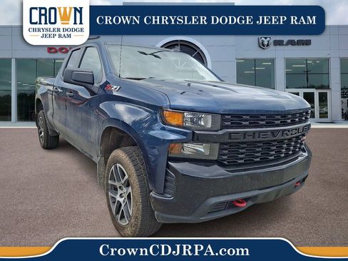 Used 2019 Chevrolet Silverado 1500 Custom Trail Boss w/ Custom Convenience Package AWD/4WD image 1
