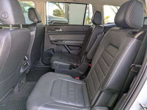 Used 2023 Volkswagen Atlas SEL Premium image 19