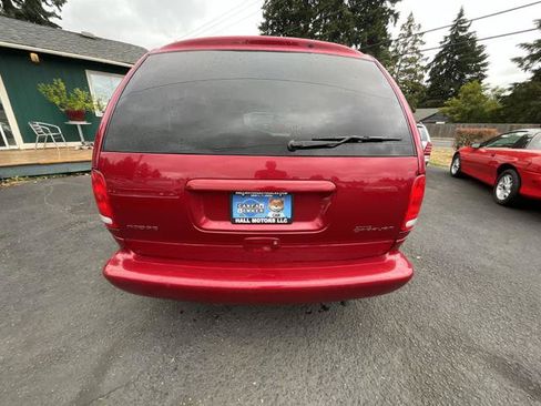 Used 1998 Dodge Grand Caravan SE FWD image 5