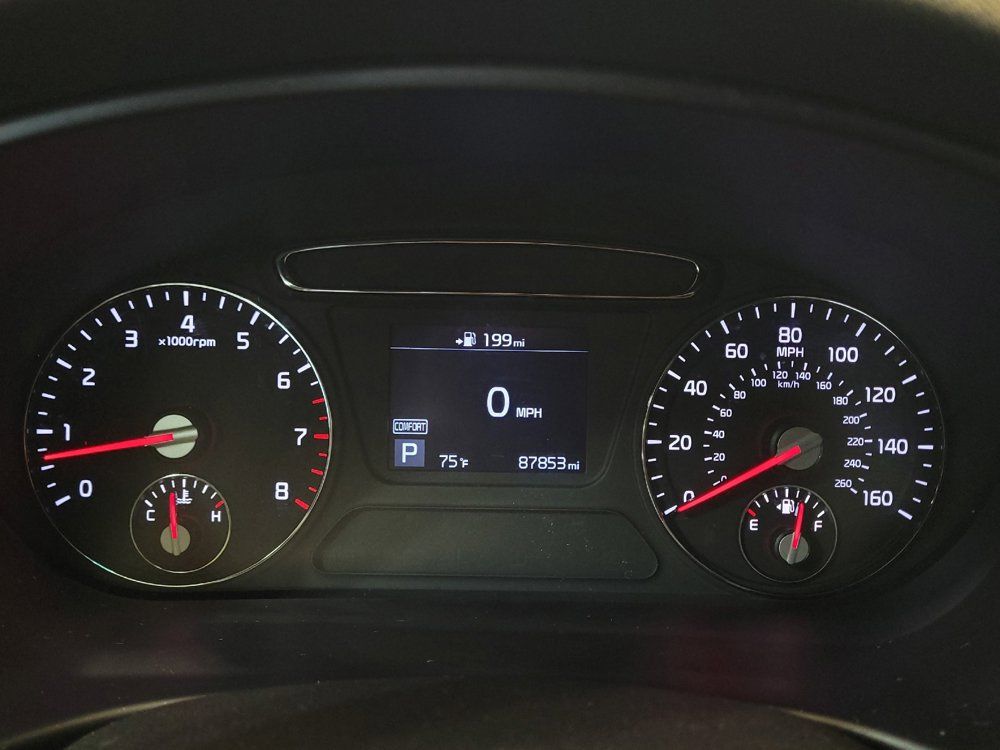 Used 2020 Kia Sorento FWD V6 image 23