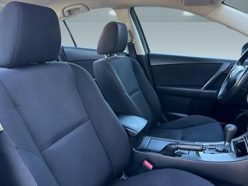 Used 2011 MAZDA MAZDA3 i Sport image 29