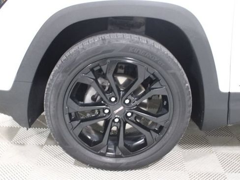 Used 2022 GMC Terrain SLT w/ Tech Package AWD/4WD image 42