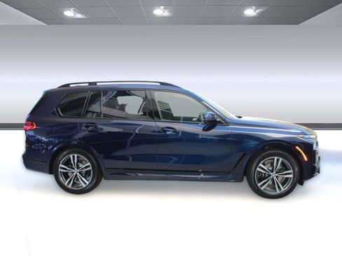 New 2026 BMW X7 xDrive40i image 8