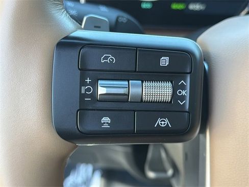 Used 2025 Hyundai Santa Fe Limited image 25