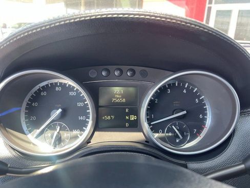 Used 2010 Mercedes-Benz GL 550 4MATIC image 30