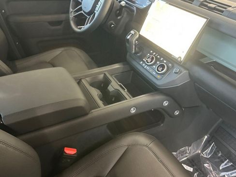 New 2026 Land Rover Defender 110 Trophy Edition AWD/4WD image 26