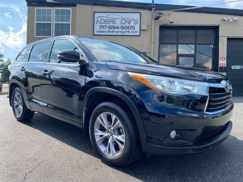 Used 2016 Toyota Highlander Plus AWD/4WD image 38