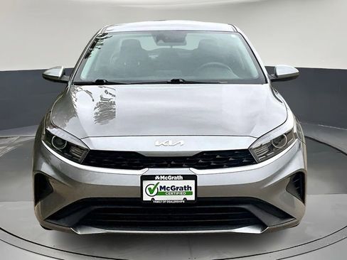 Used 2022 Kia Forte LXS image 2