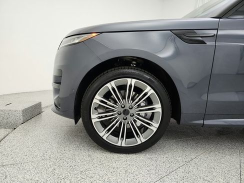 Used 2026 Land Rover Range Rover Sport Dynamic SE AWD/4WD image 39