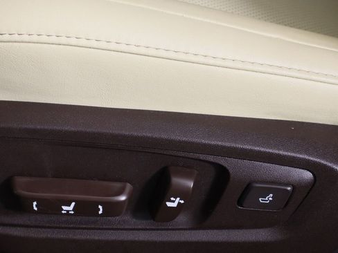 Used 2018 Lexus ES 350 w/ Navigation System Package image 24