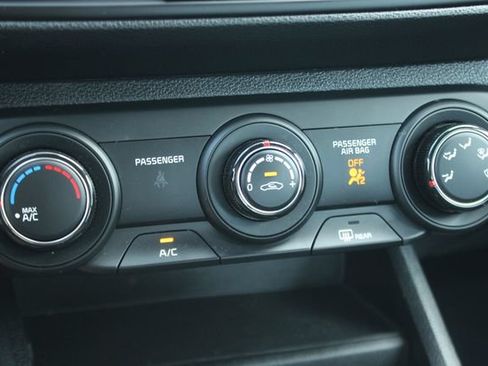 Used 2024 Kia Forte LXS w/ LXS Technology Package FWD image 7