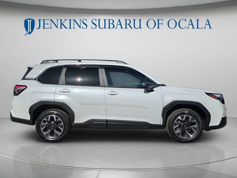 Used 2026 Subaru Forester Premium AWD/4WD image 2