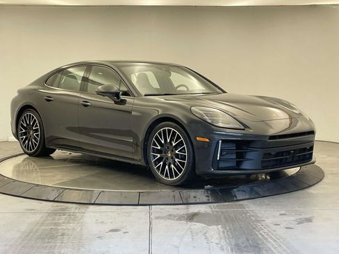 Used 2024 Porsche Panamera 4 image 9