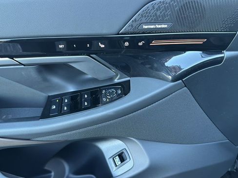 Used 2026 BMW 530i xDrive w/ M Sport Package image 17