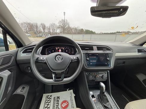 Used 2020 Volkswagen Tiguan SEL image 10
