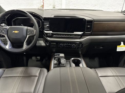 New 2026 Chevrolet Silverado 1500 High Country AWD/4WD image 13