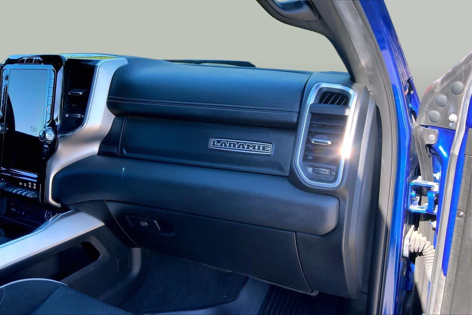 Used 2019 RAM 2500 Laramie AWD/4WD image 18