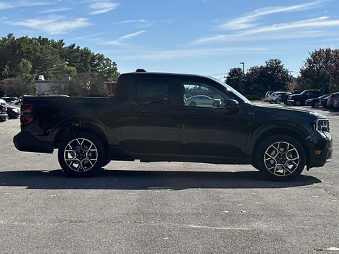 New 2025 Ford Maverick Lariat w/ 4K Tow Package image 13