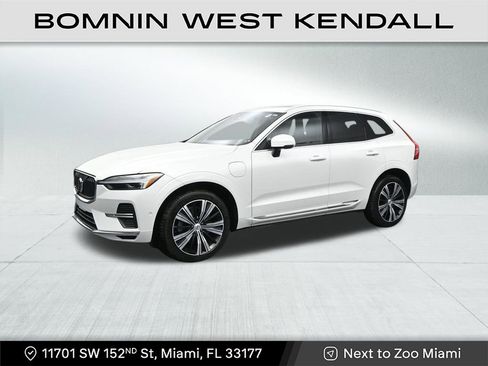 Used 2023 Volvo XC60 T8 Plus image 1