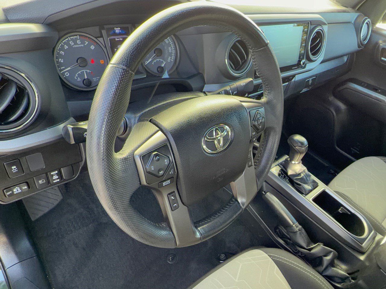 Certified 2022 Toyota Tacoma TRD Sport w/ Technology Package RWD image 4