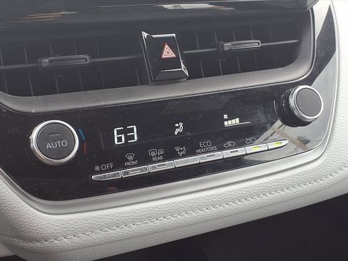 Certified 2024 Toyota Corolla SE image 10