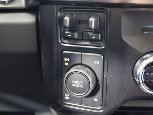 New 2026 Ford F250 Lariat w/ Black Appearance Package image 44