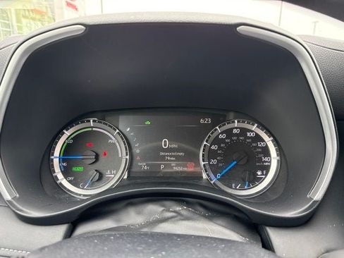 Used 2024 Toyota Highlander XLE AWD/4WD image 7