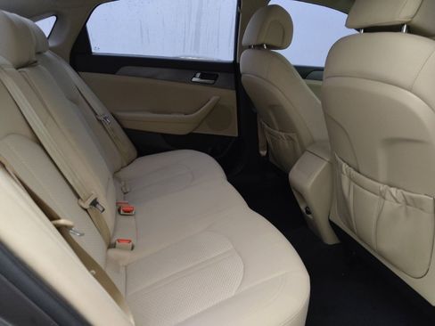 Used 2017 Hyundai Sonata SE image 19