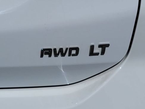 Used 2022 Chevrolet Equinox LT AWD/4WD image 12