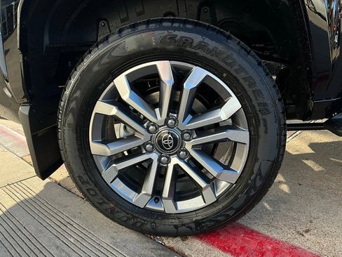 New 2025 Toyota 4Runner Limited image 9