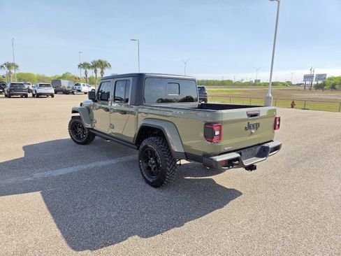 New 2026 Jeep Gladiator Sport AWD/4WD image 5