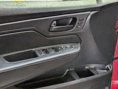 Used 2025 Honda Odyssey Sport-L image 11