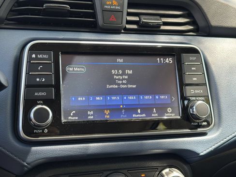 Used 2025 Nissan Versa SV FWD image 16
