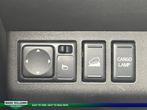 Used 2019 Nissan Frontier PRO-4X image 25