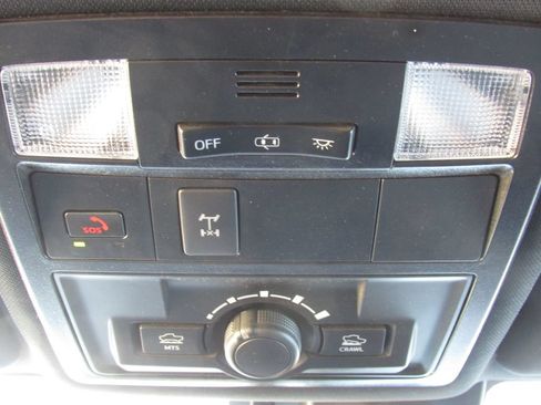 Used 2023 Toyota Tacoma TRD Off-Road AWD/4WD image 28