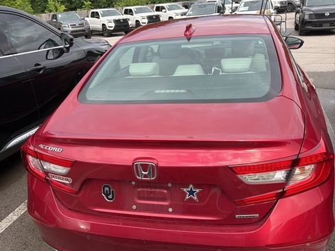Used 2018 Honda Accord Touring image 5
