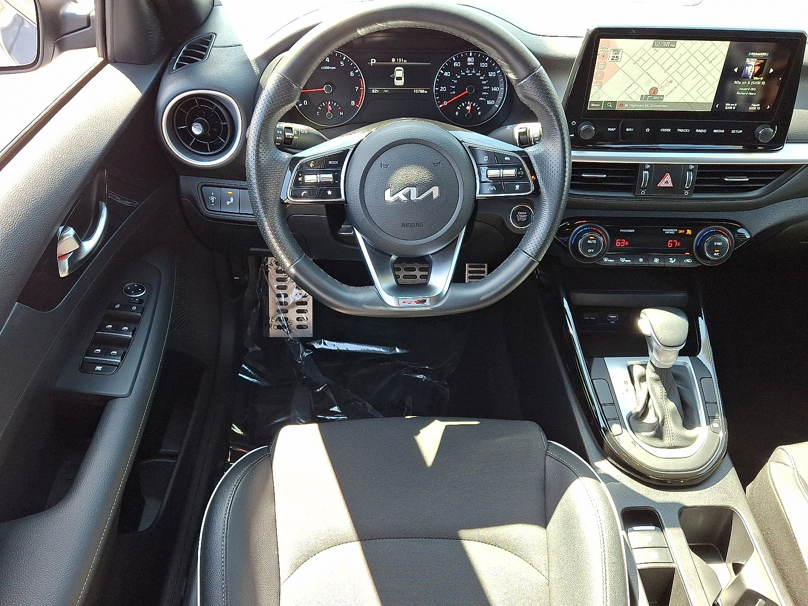 Used 2023 Kia Forte GT-Line w/ GT-Line Technology Package FWD image 13