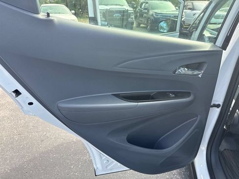 Used 2021 Chevrolet Bolt LT w/ Driver Confidence Package FWD image 13
