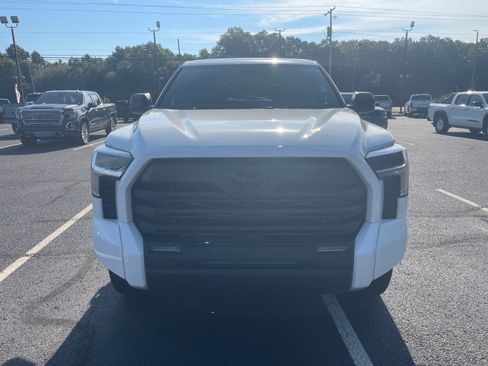 Used 2025 Toyota Tundra SR5 w/ SR5 Convenience Package AWD/4WD image 2