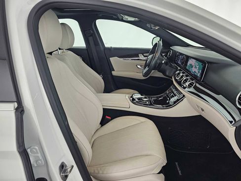 Used 2020 Mercedes-Benz E 350 Sedan image 10